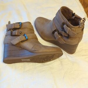 👟❤️ Womens Blowfish soft ⚱️tan high heeled boots or shoes size 8.5 ❤️👟